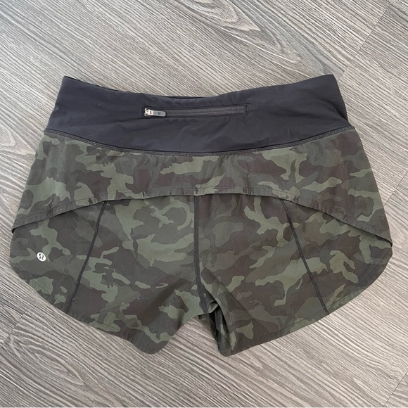Lululemon Camo Speed Up Shorts - Picture 4 of 6